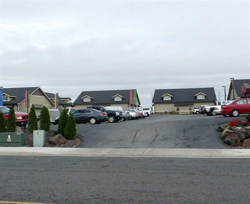 Stratford Spokane Airport