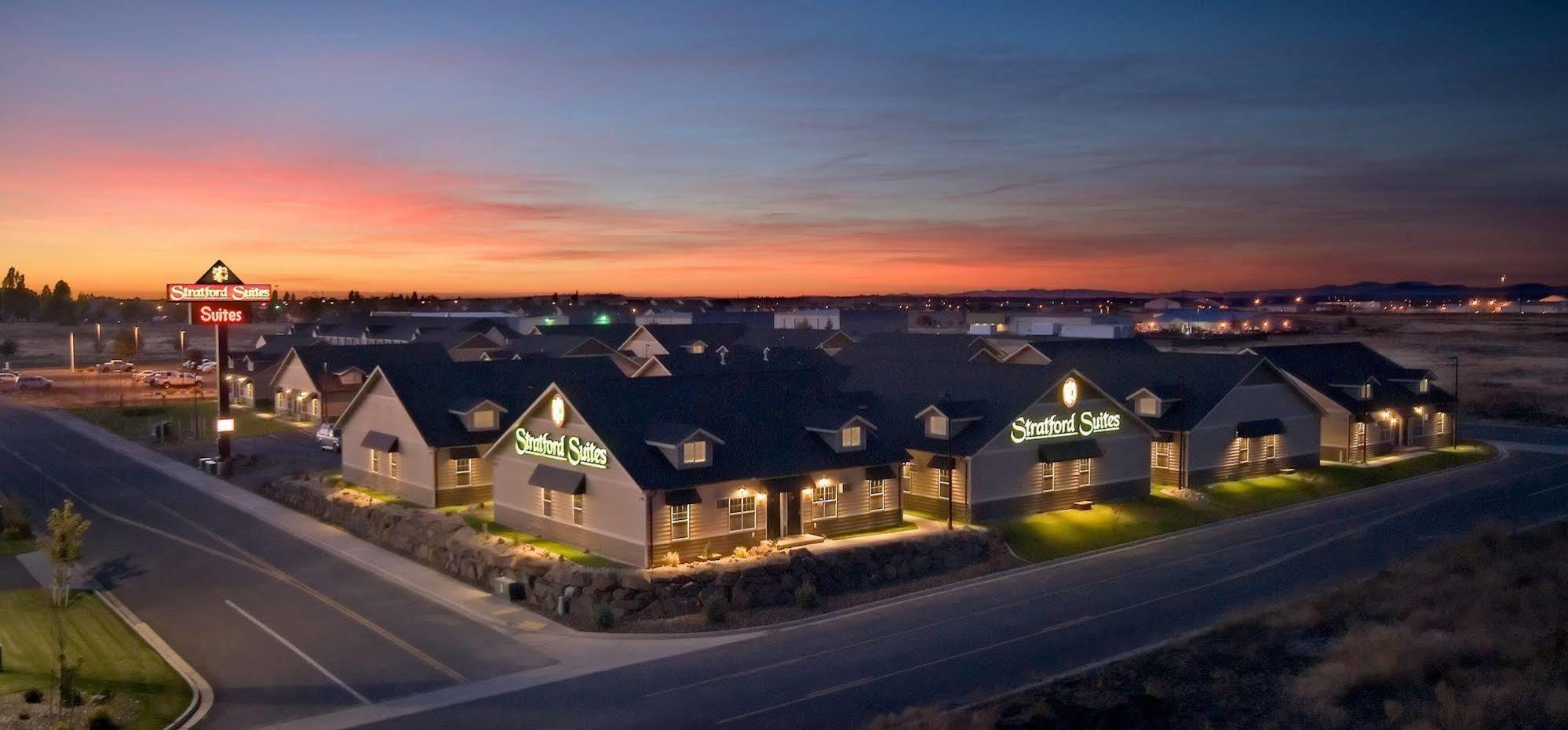 Stratford Spokane Airport 3*